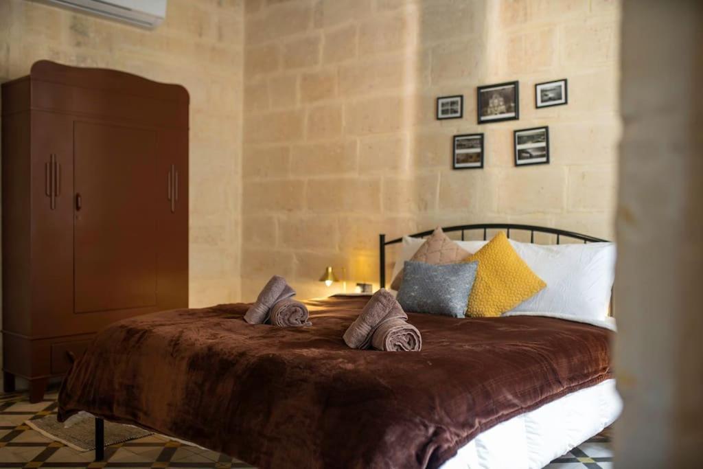 Chic, Stylish & Spacious Flat In Central Valletta Bagian luar foto
