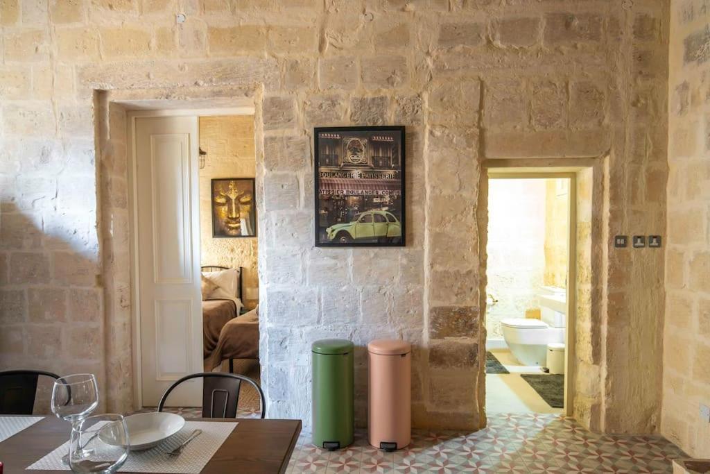 Chic, Stylish & Spacious Flat In Central Valletta Bagian luar foto