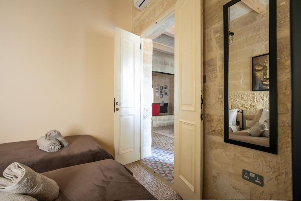 Chic, Stylish & Spacious Flat In Central Valletta Bagian luar foto