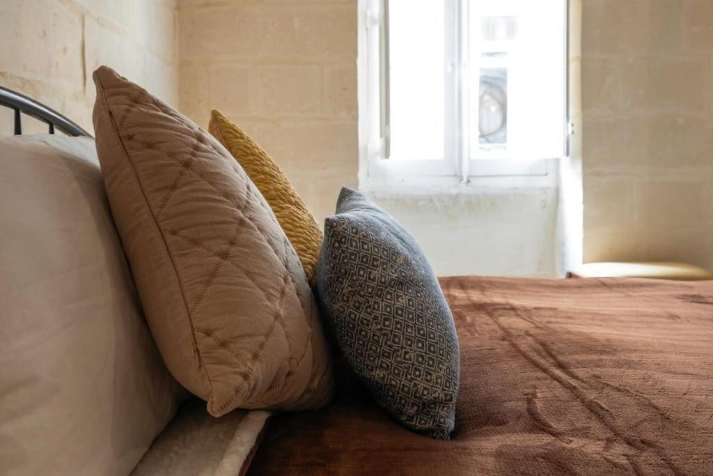 Chic, Stylish & Spacious Flat In Central Valletta Bagian luar foto
